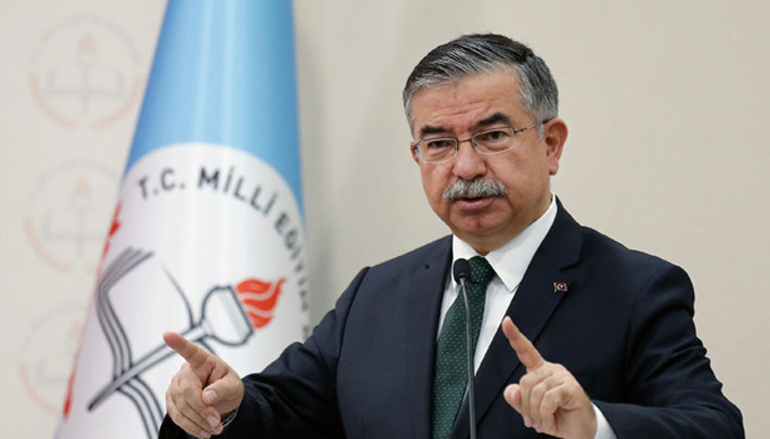 Bakan Yılmaz: Çocukları notlarıyla değil, davranışlarıyla değerlendirmeliyiz Bakan Yılmaz: Çocukları notlarıyla değil, davranışlarıyla değerlendirmeliyiz