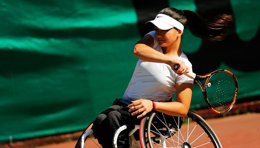 Açılış vuruşu Paralimpik tenisçi Büşra Ünden