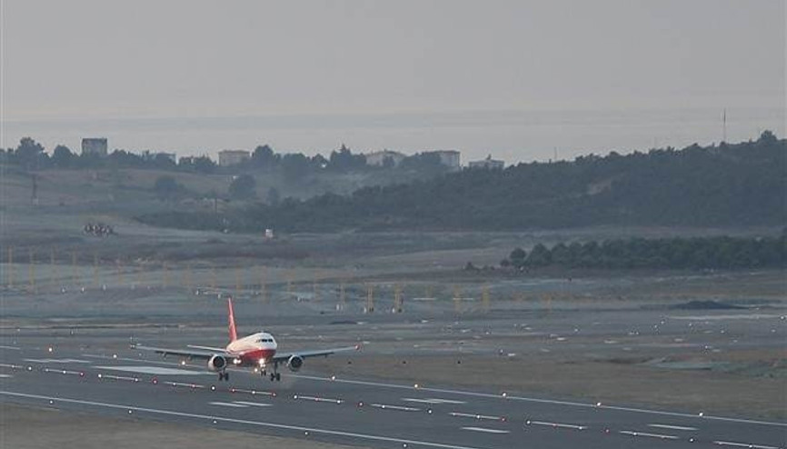 3. Havalimanına ilk inişi Erdoğan yaptı