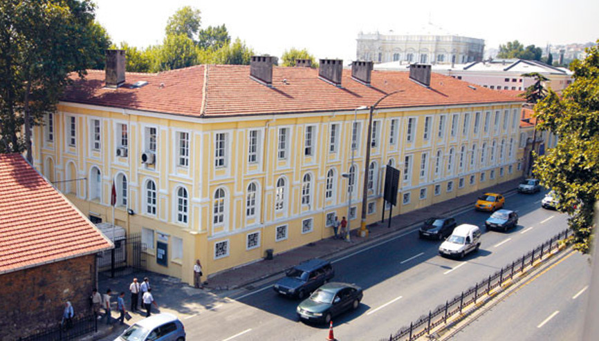 MSGSÜ Rektörü: Binamız için mücadele edeceğiz