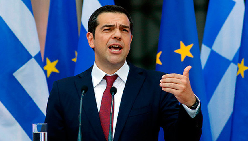 Çipras sözünü tuttu... İlk kez kravat taktı