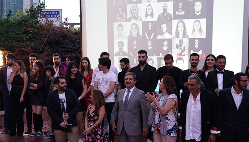 Sanat dünyasının yeni mezunları projelerini sergiledi