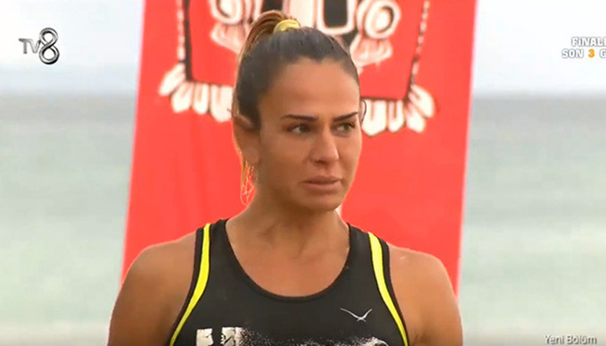 Survivorda Nagihan sevenlerinden ağlayarak özür diledi