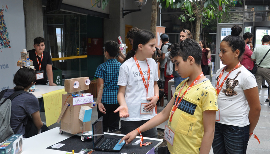 25 bin çocuğa bilim seti