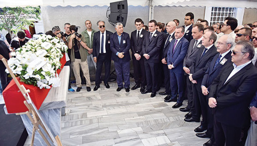 Şarık Tara son yolculuğuna uğurlandı