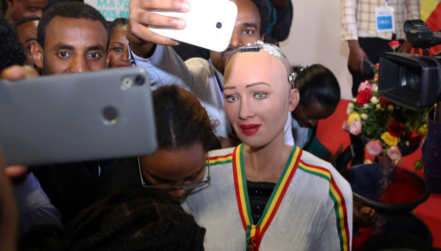 Etiyopyada robot Sophiaya yoğun ilgi