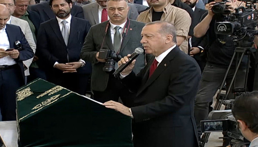 Prof. Dr. Fuat Sezgin son yolculuğuna uğurlandı