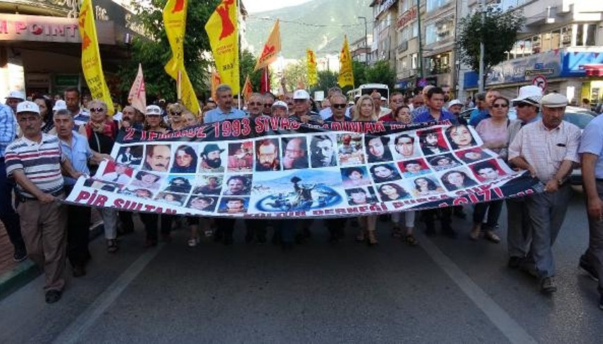 Sivas katliamında ölenler Bursada anıldı
