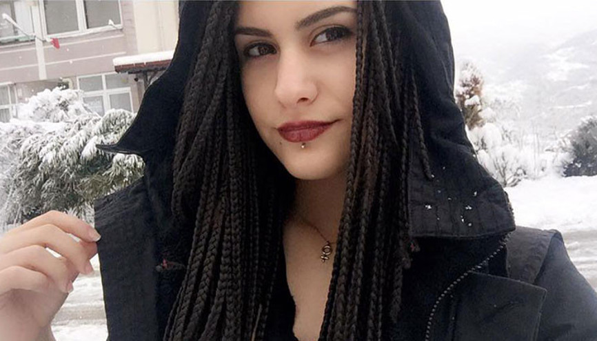 Ecem cinayetinde korkunç ayrıntılar... Bagajda ceset varken annesini yemeğe götürmüş Ecem cinayetinde korkunç ayrıntılar... Bagajda ceset varken annesini yemeğe götürmüş