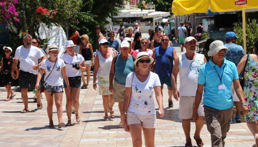 Turizmde yaz bereketi başladı: Otellerde yüzde 100 doluluk Turizmde yaz bereketi başladı: Otellerde yüzde 100 doluluk
