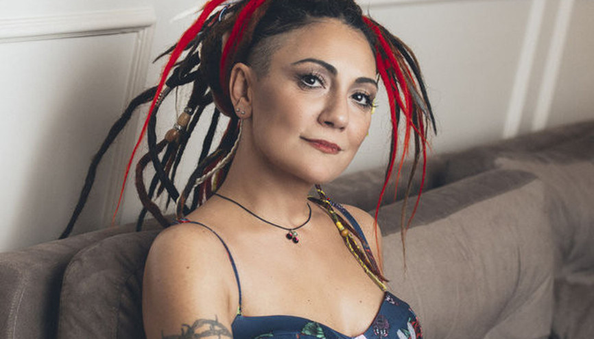 Özlem Tekin yeni hayatıyla gündeme geldi... Özlem Tekin kimdir