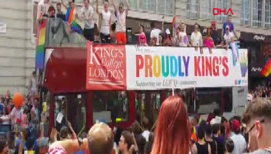 Pride London yürüyüşü başladı