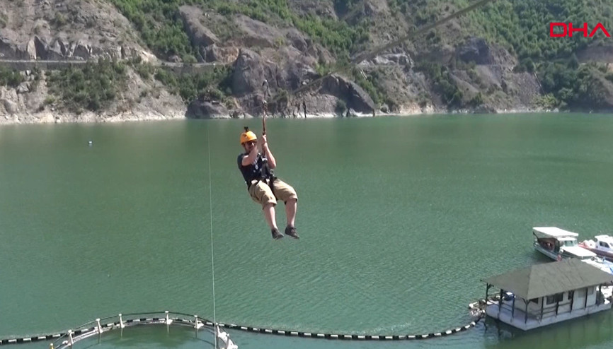Artvindeki ziplinea binmek yürek ister