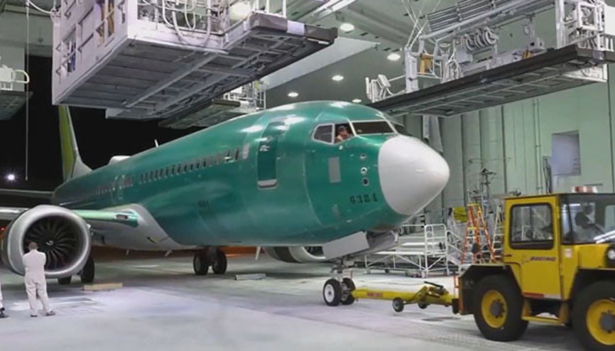 Uçaklar fabrikadan neden yeşil renkte çıkar