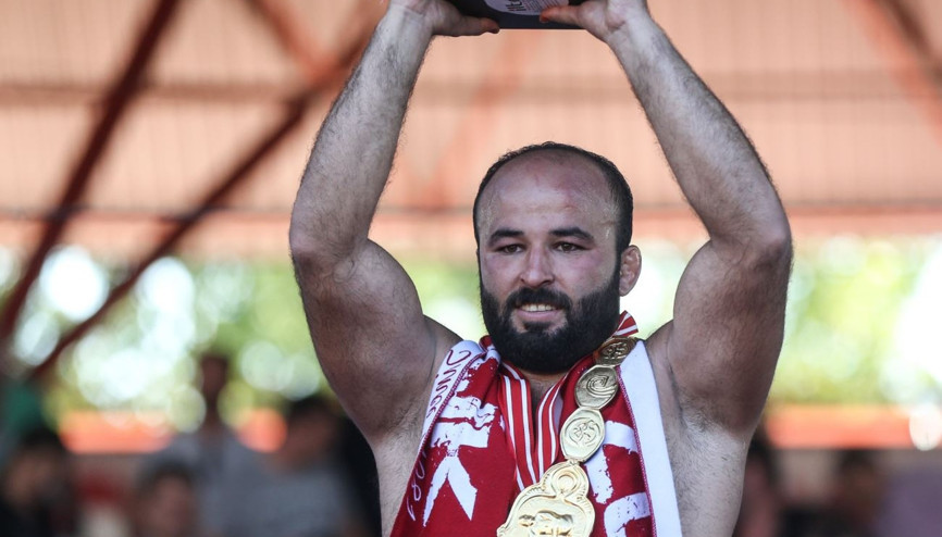 Kırkpınarın başpehlivanı Orhan Okulu oldu