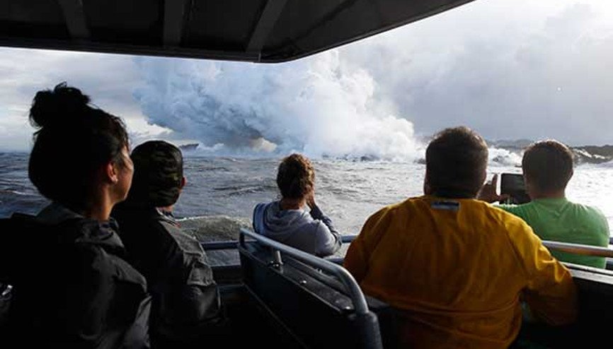 Hawaiide dehşet Lavlar tur teknesine sıçradı, yaralılar var
