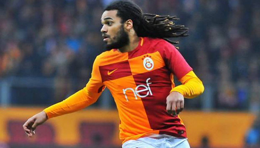 Denayer Manchester Citynin kamp kadrosunda