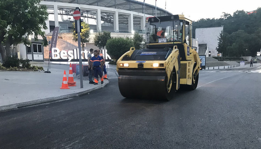 Dolmabahçede çöken yol onarıldı
