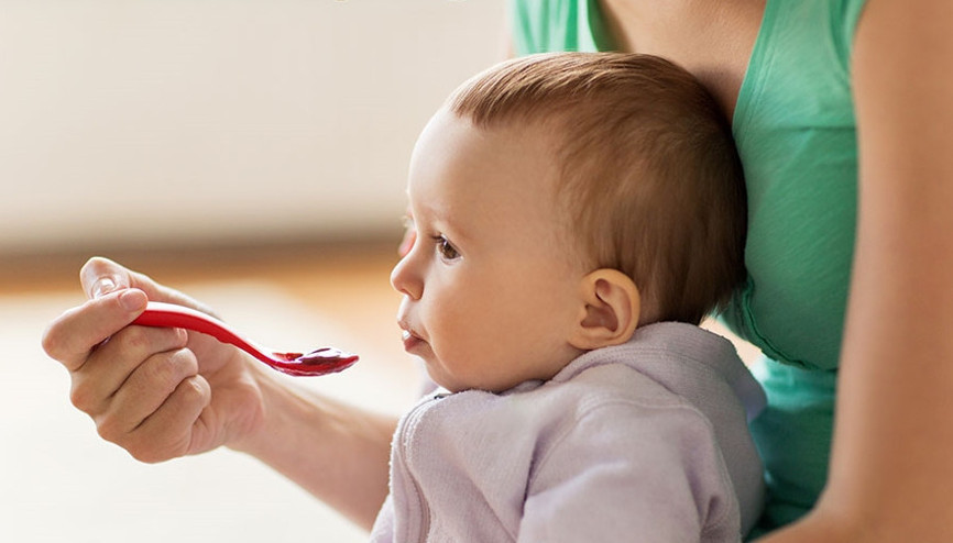 Bebeğinize mutlaka yedirmeniz gereken 8 yiyecek Bebeğinize mutlaka yedirmeniz gereken 8 yiyecek