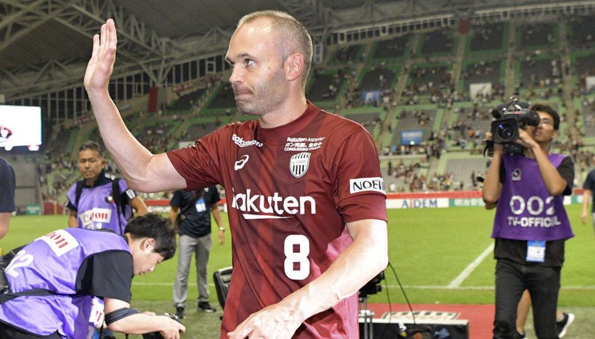 Iniesta ilk maçında farklı kaybetti