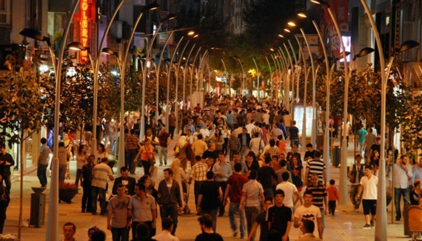 İşte illere göre yaşayan yabancı sayısı Orası resmen rekor kırdı