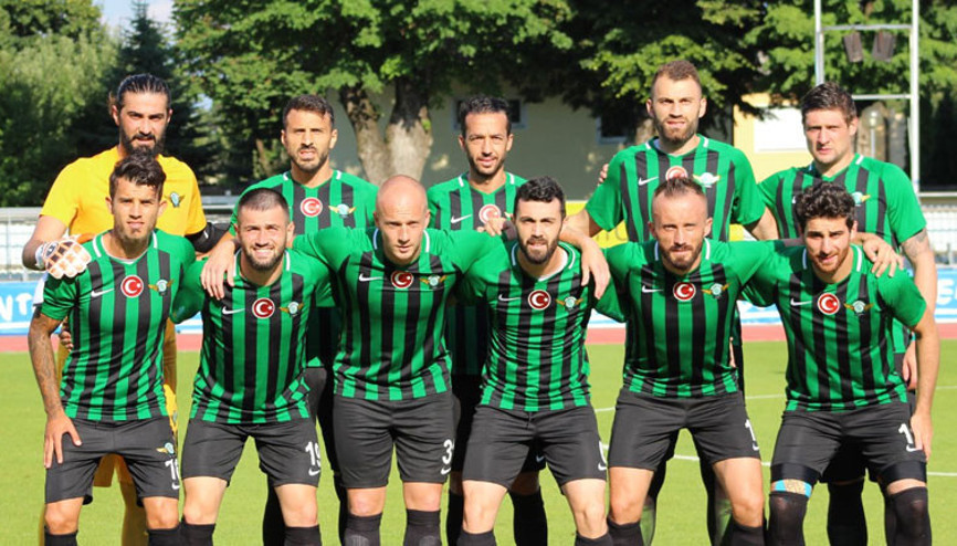 Akhisarspor, Leicester Cityle oynanan maçta umut verdi...