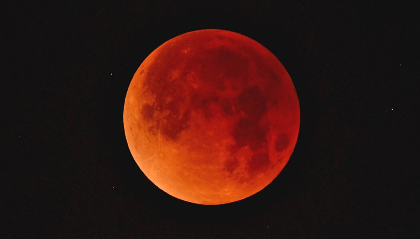 Kanlı Ay tutulması başlıyor, izlerken aman dikkat Kanlı Ay tutulması başlıyor, izlerken aman dikkat