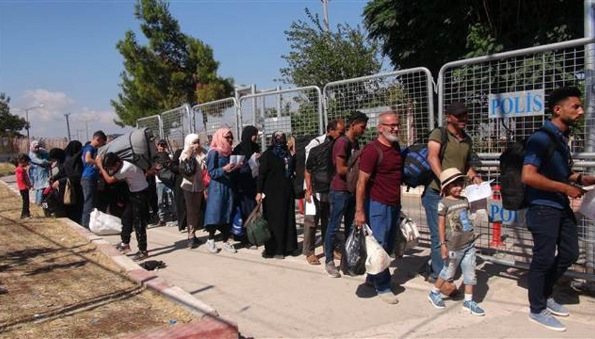 Bayram ziyaretine giden 48 bin Suriyeli döndü