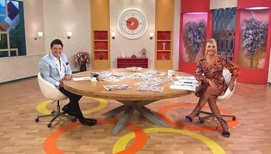 Seda Akgül canlı yayında TV 8 ekranlarına veda etti
