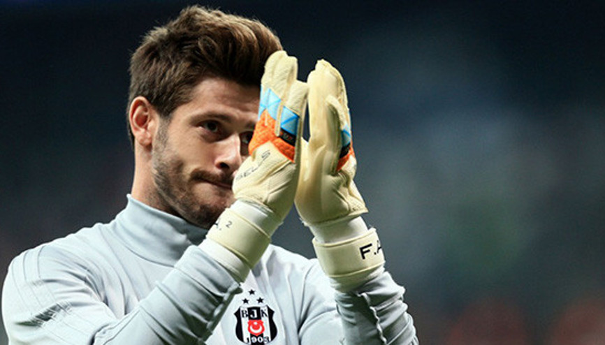 İşte Beşiktaşın yeni kalecisi Fabrinin yerine o geliyor...