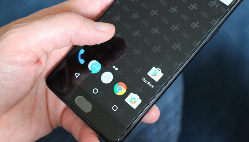OnePlus ilk defa Samsungun önüne geçmeyi başardı