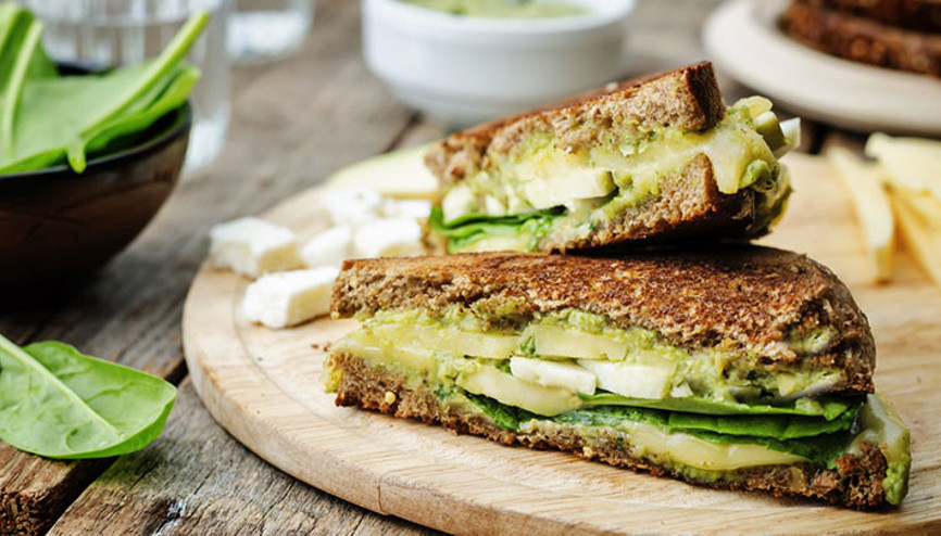 Deniz kenarında geçirilen eğlenceli saatleri tatlandıracak sandviçler