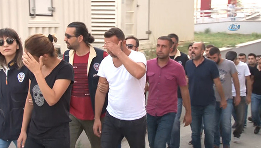 Yasa dışı bahis çetesinin lideri beden eğitimi öğretmeni çıktı Yasa dışı bahis çetesinin lideri beden eğitimi öğretmeni çıktı