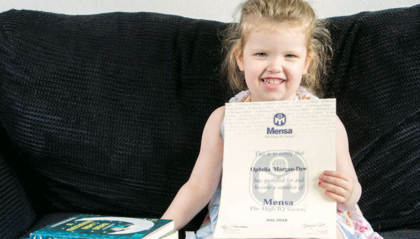 Einstein yanında ‘çocuk’ kalır