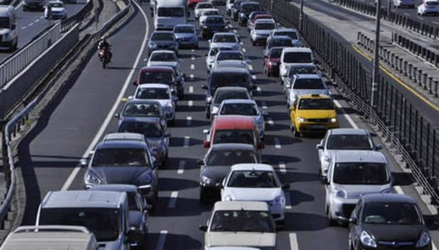Son dakika... İstanbulda yarın bazı yollar trafiğe kapatılacak
