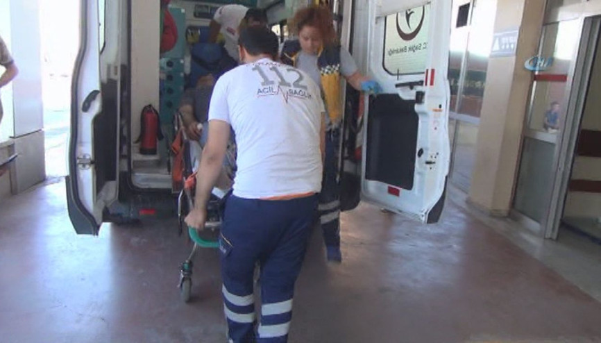 Acemi kasaplar birbirini bıçakladı: 2 yaralı