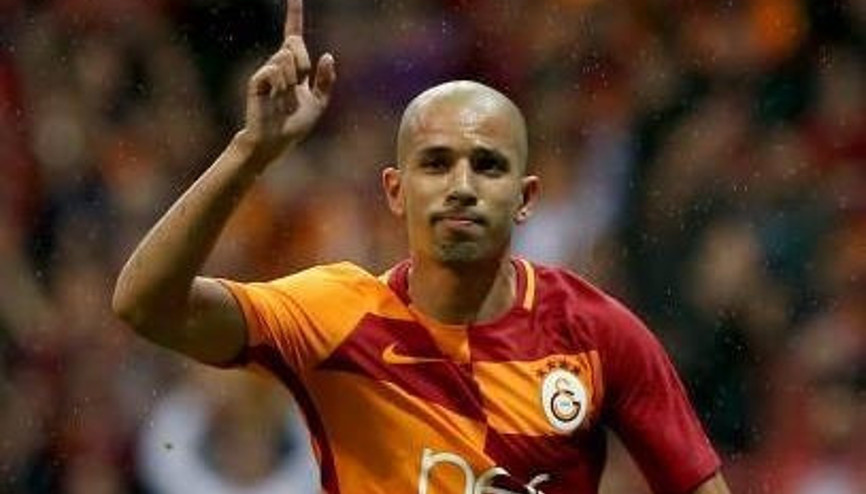 Feghouli gidiyor yerine o geliyor
