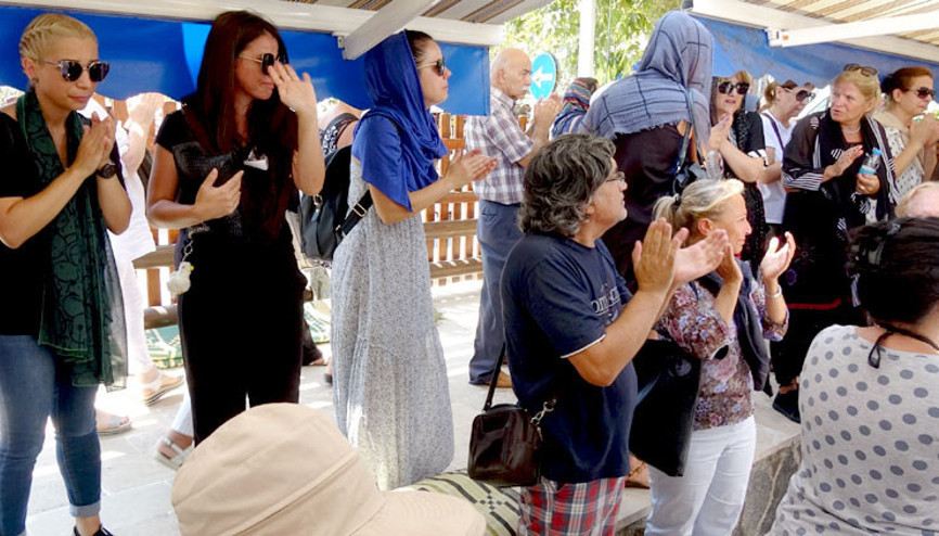Toron Karacaoğlu Altınoluk’ta son yolculuğuna uğurlandı