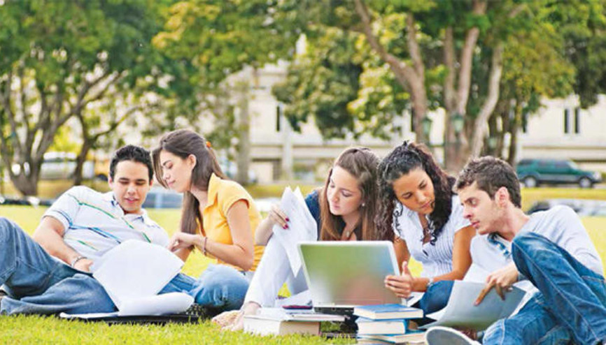 Öğrencilerin yüzde 75’i üniversitelere e-kayıt yaptırdı