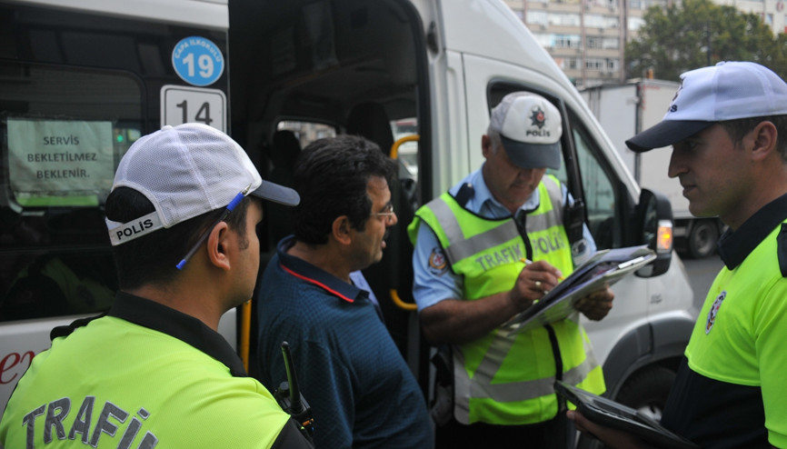 İstanbul’da okul servisleri denetlendi