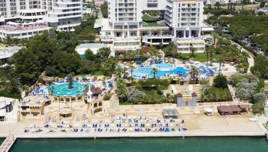 Haluk Ulusoy’un Kuşadası’ndaki ünlü oteli icradan satıldı