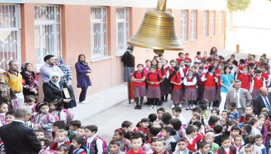 18 milyon öğrenci okula döndü