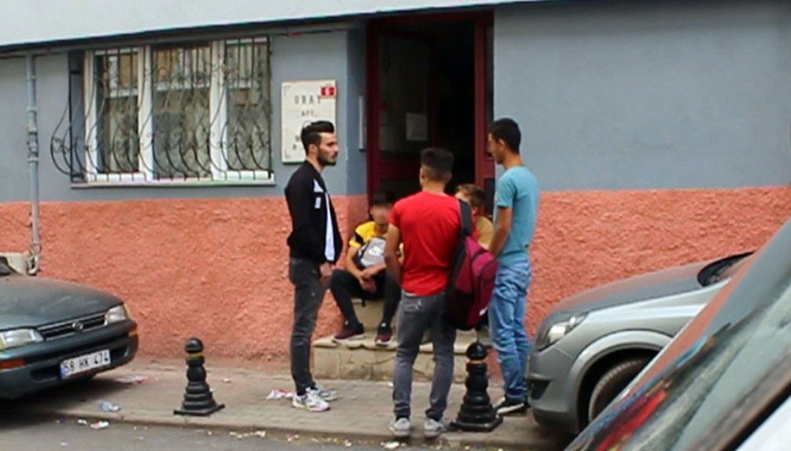 Bir kereden bir şey olmaz dedi 5 dakikada ikna etti