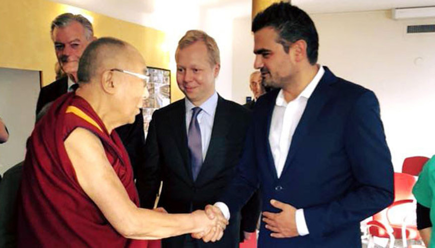 Türkiye kökenli milletvekili, Dalai Lama’dan destek istedi