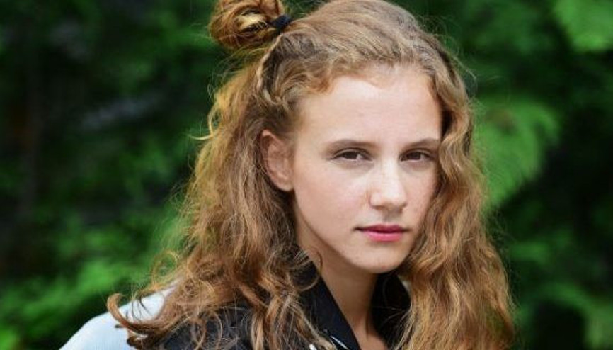 İstanbullu Gelinin Yazı Ahsen Eroğlu kimdir Kaç yaşındadır Aslen nerelidir