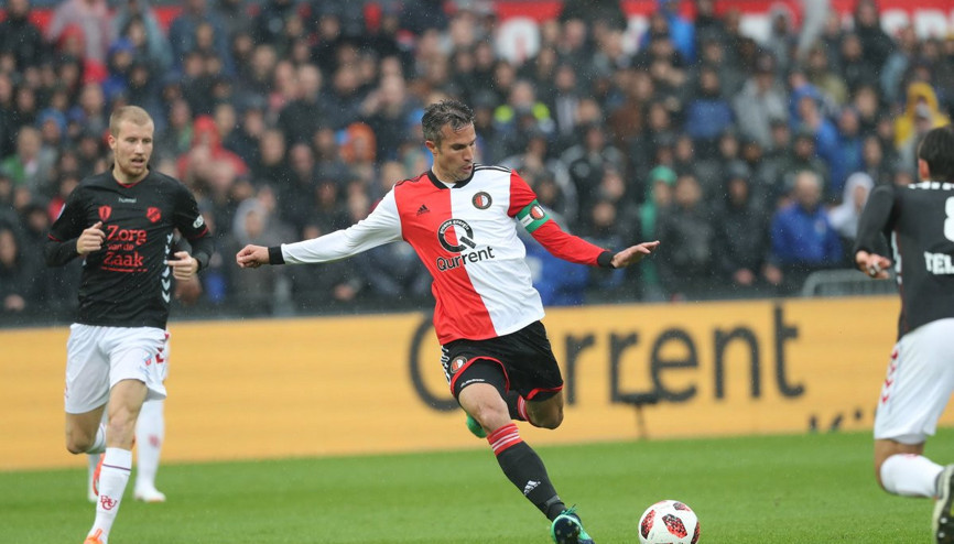 Van Persie, Advocaatı üzdü