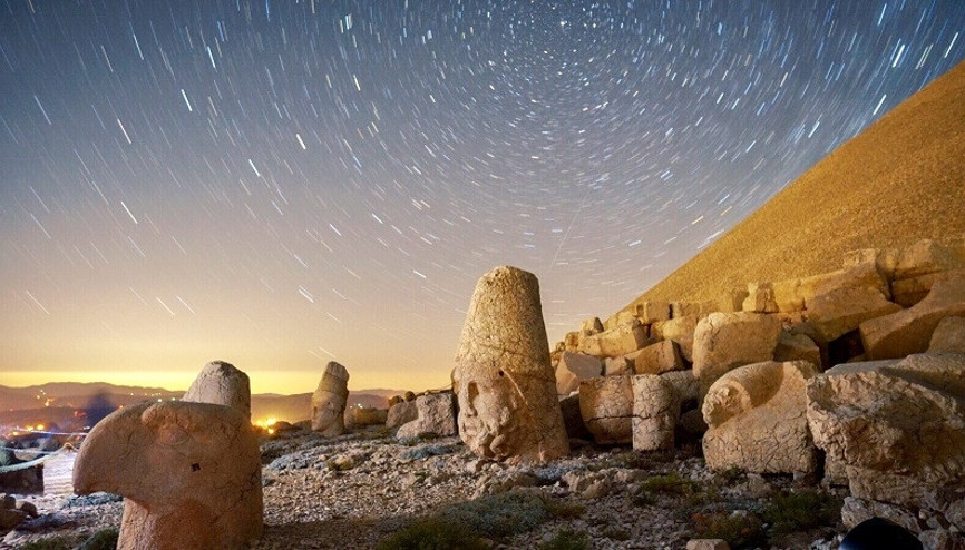 Yıldızların altında Nemrut