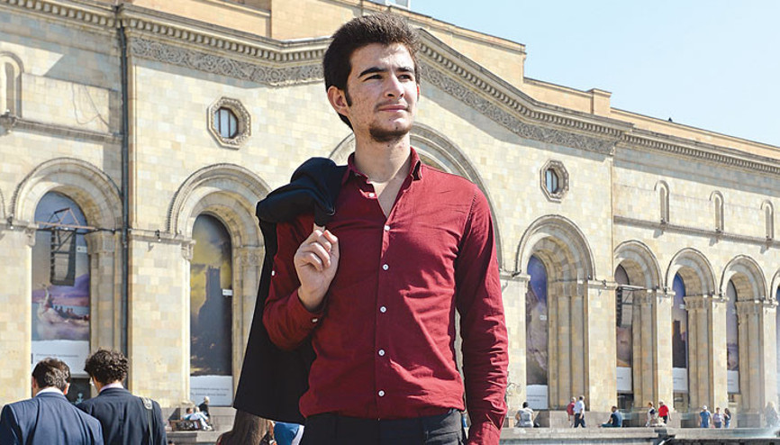 Tepeleri dolaşıp gittim Tepeleri dolaşıp gittim