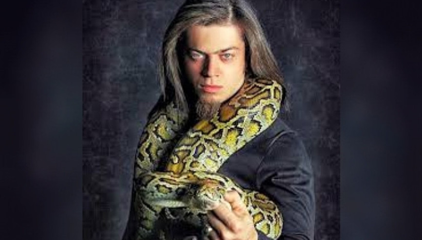 Arefin arkadaşının evinden çıktı: Kafeslerle eve giriyordu Arefin arkadaşının evinden çıktı: Kafeslerle eve giriyordu