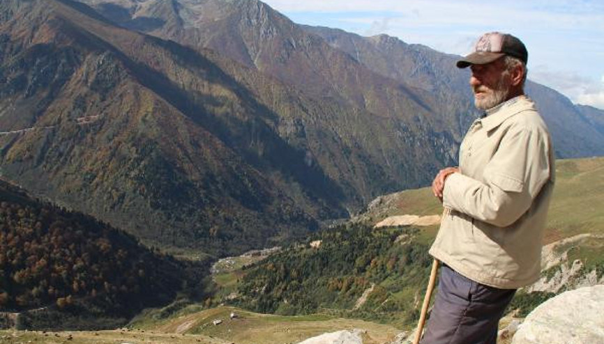 Fındıklı’dan Marsis Dağına yol yapılıyor Fındıklı’dan Marsis Dağına yol yapılıyor